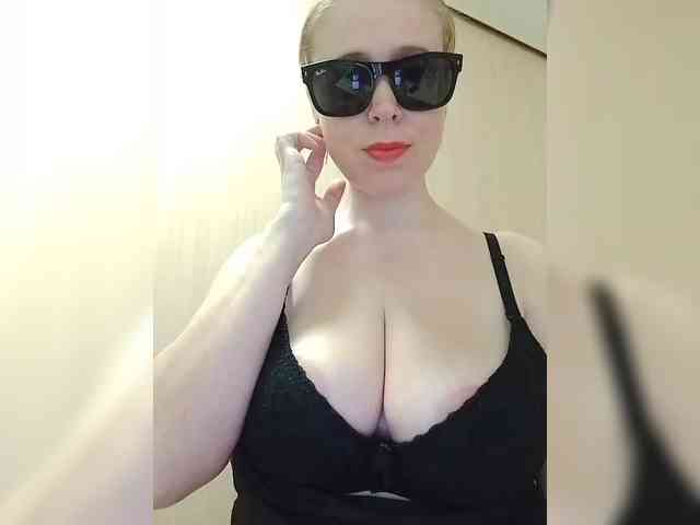 Dashulya666 webcam