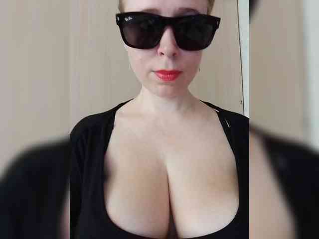 Dashulya666 webcam