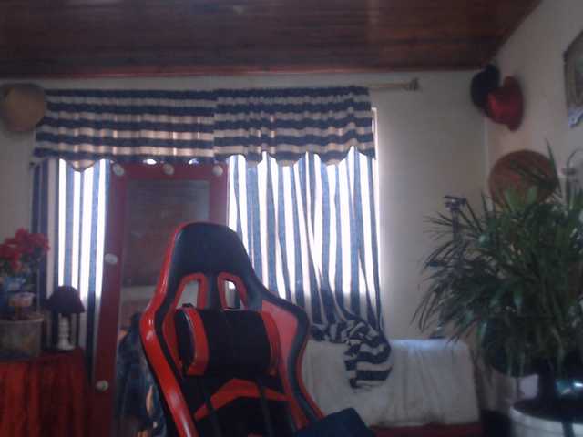 ShanonTITS live cam on BongaCams