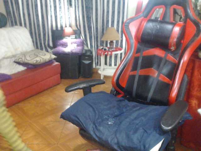 ShanonTITS live cam on BongaCams