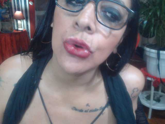 ShanonTITS live webcam show