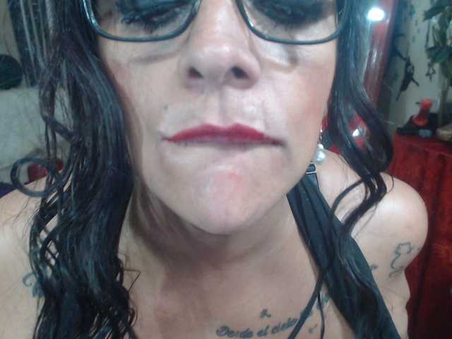 ShanonTITS live cam on BongaCams