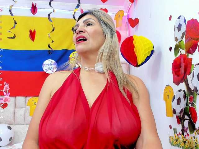 Celeste-Linco live cam on BongaCams