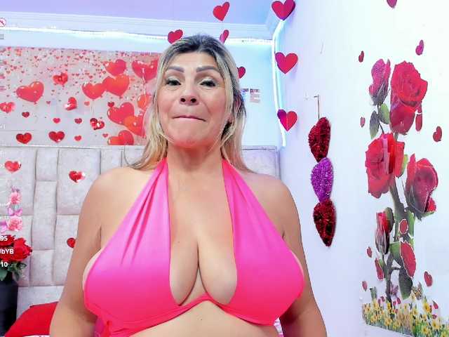 Celeste-Linco live cam on BongaCams