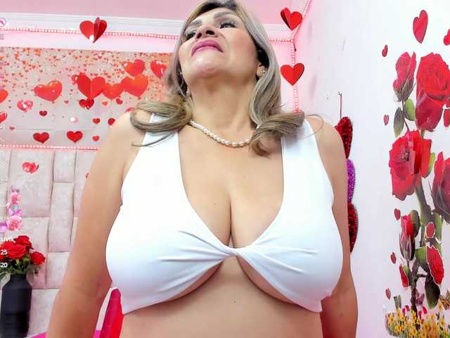 go to chat with Celeste-Linco