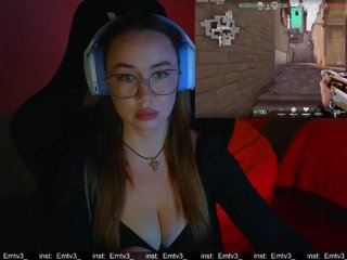 Emili1- Porn Show