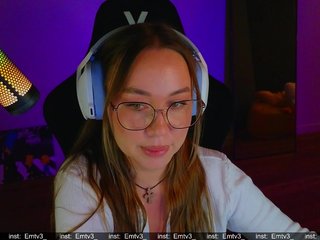Emili1- Porn Show