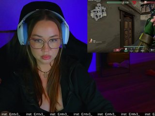 Emili1- Porn Show