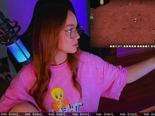 Emili1- Porn Show