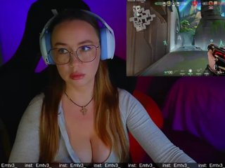 Emili1- Porn Show