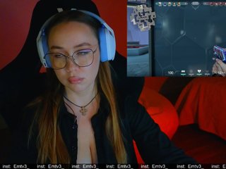 Emili1- Porn Show