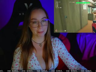 Emili1- Porn Show