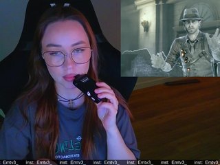 Emili1- Porn Show