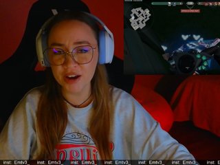 Emili1- Porn Show