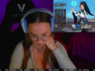 Emili1- Porn Show
