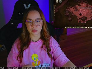 Emili1- Porn Show