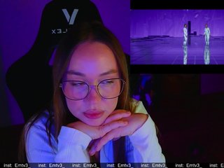 Emili1- Porn Show