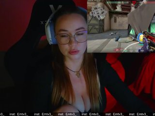 Emili1- Porn Show