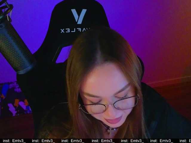 Emili1-'s BongaCams show and profile