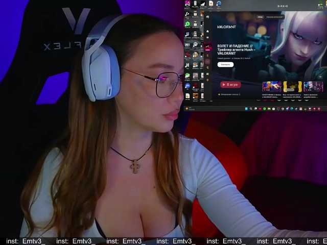 Emili1- live cam on BongaCams
