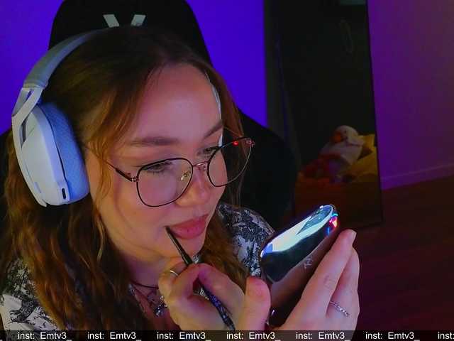 Emili1- live cam on BongaCams