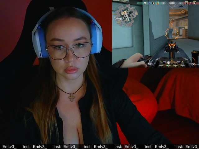 Emili1- live cam on BongaCams