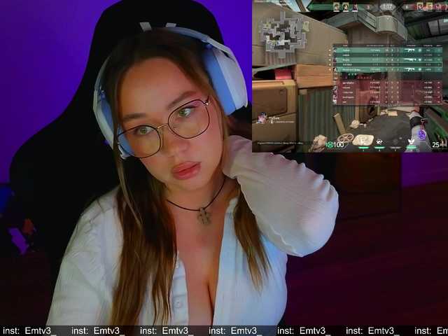 Emili1- live cam on BongaCams