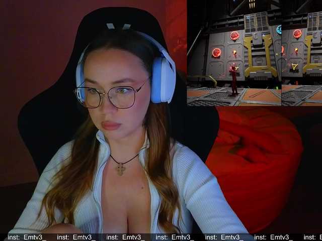 Emili1- live cam on BongaCams