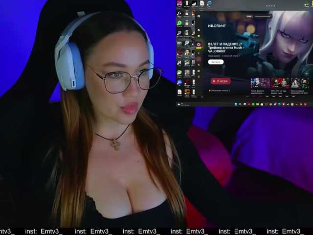 Emili1- live cam on BongaCams