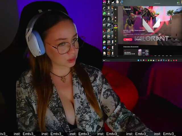 Emili1-, en vivo ahora en BongaCams