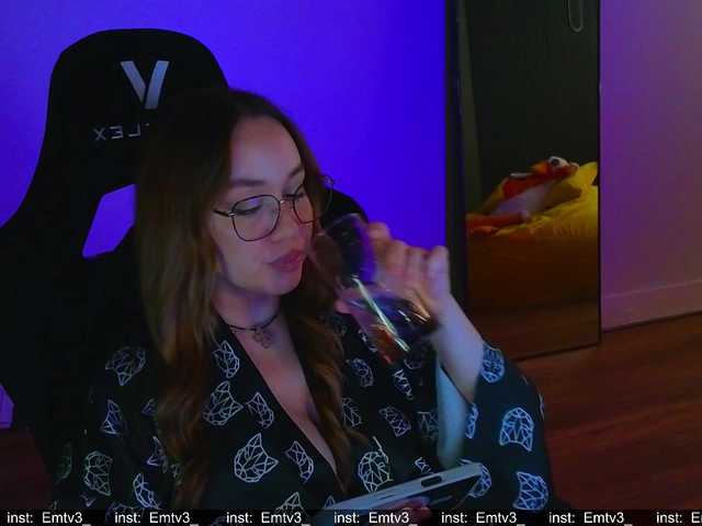 Emili1- live cam on BongaCams