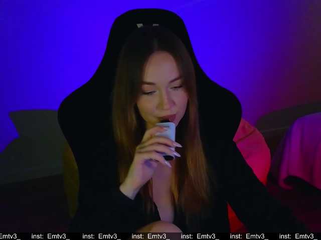 Emili1- live cam on BongaCams