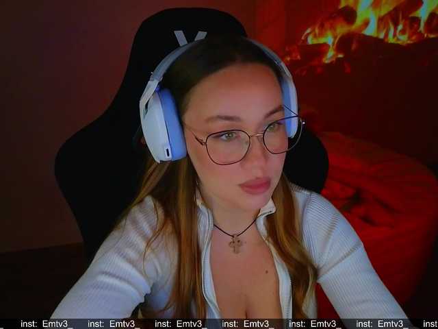 Emili1- live cam preview