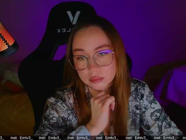 Emili1- live cam on BongaCams
