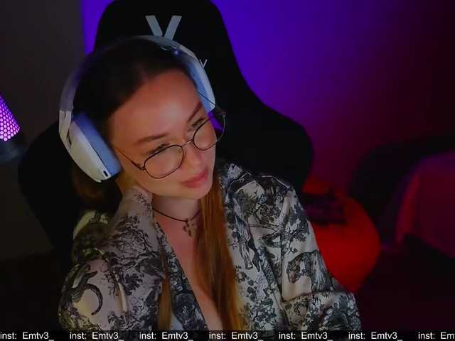 Emili1- live cam preview