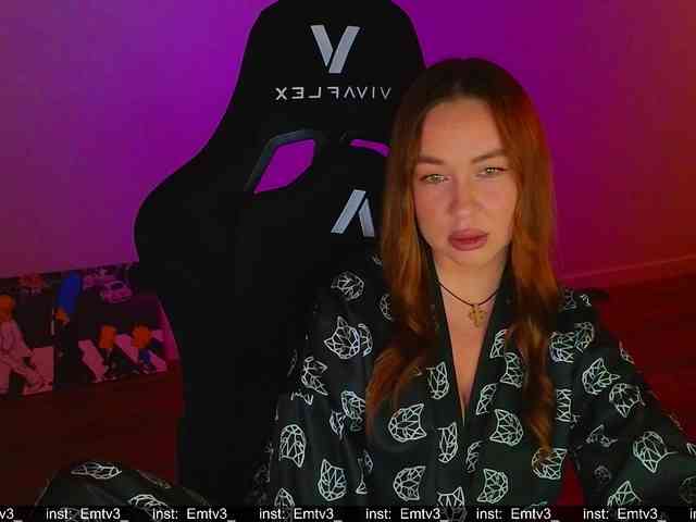 Emili1- Emili1-