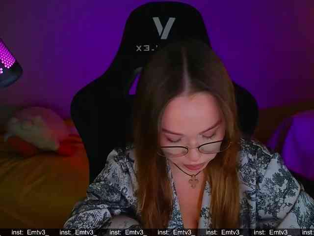 Emili1- - Girl 