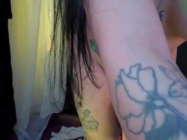 AbsentaVert live webcam show