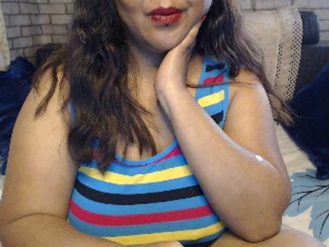komurasaki live cam on BongaCams