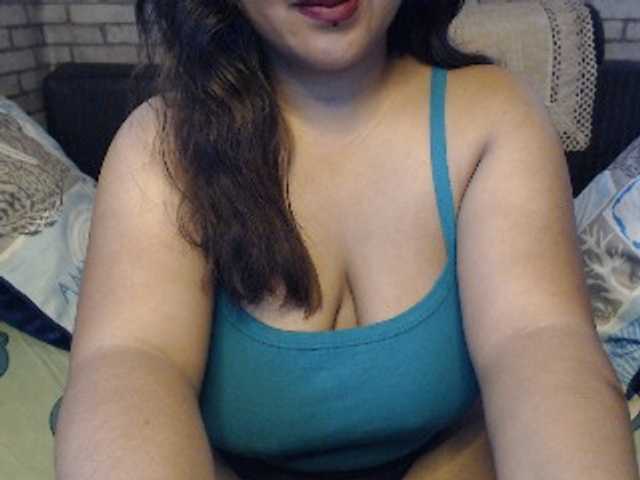 komurasaki live cam on BongaCams