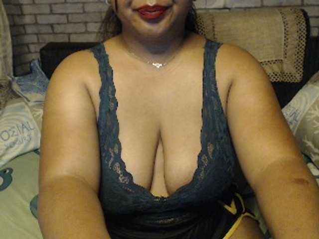 Camgirl komurasaki sur Bongacams