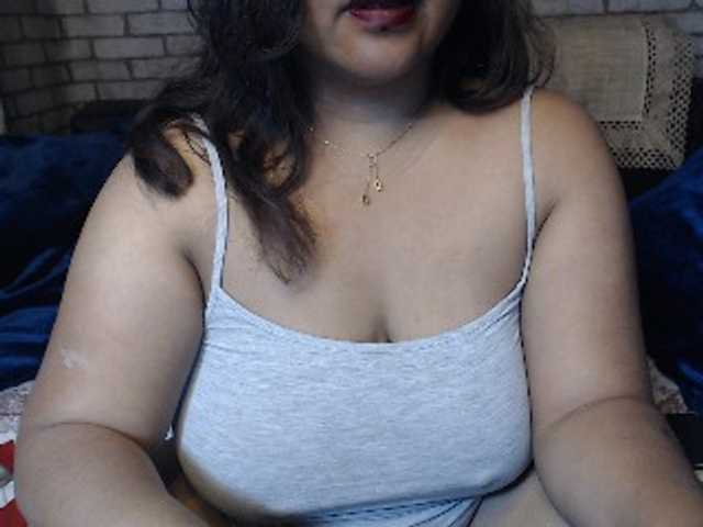 komurasaki live cam on BongaCams