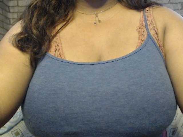 komurasaki live cam on BongaCams