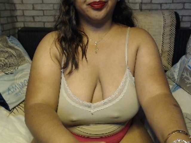 komurasaki live cam on BongaCams
