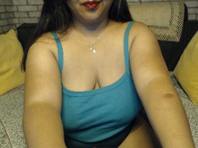 Camgirl komurasaki sur Bongacams