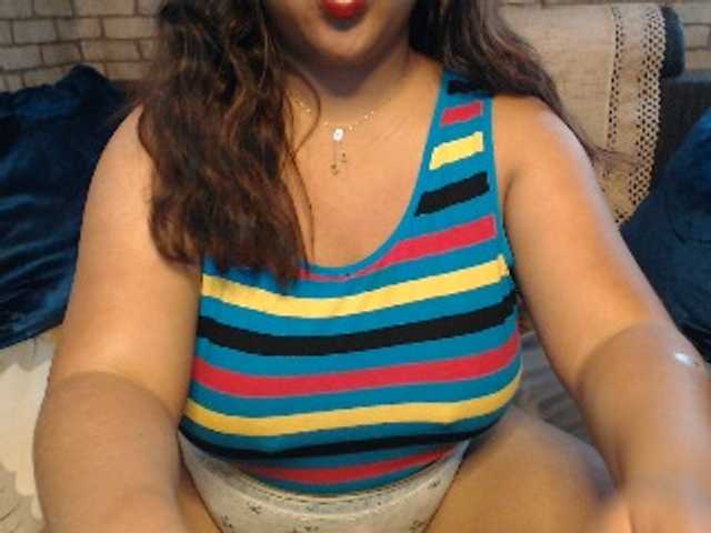 komurasaki live cam on BongaCams