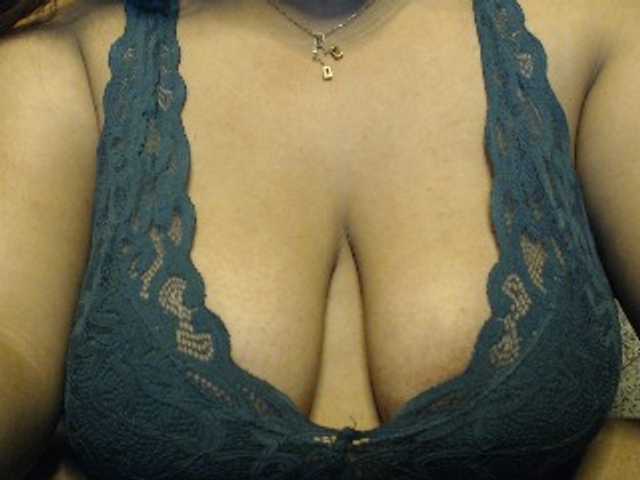 komurasaki live cam on BongaCams