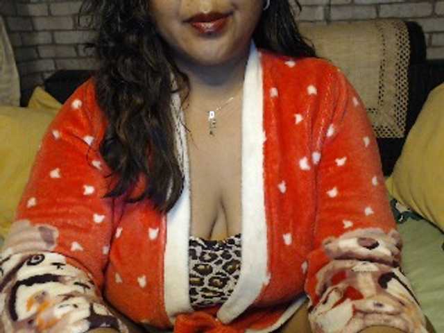 komurasaki live cam on BongaCams