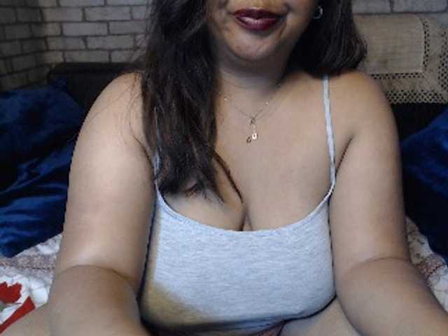 komurasaki live cam on BongaCams