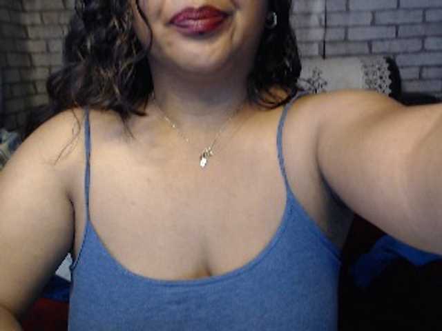 komurasaki live cam on BongaCams